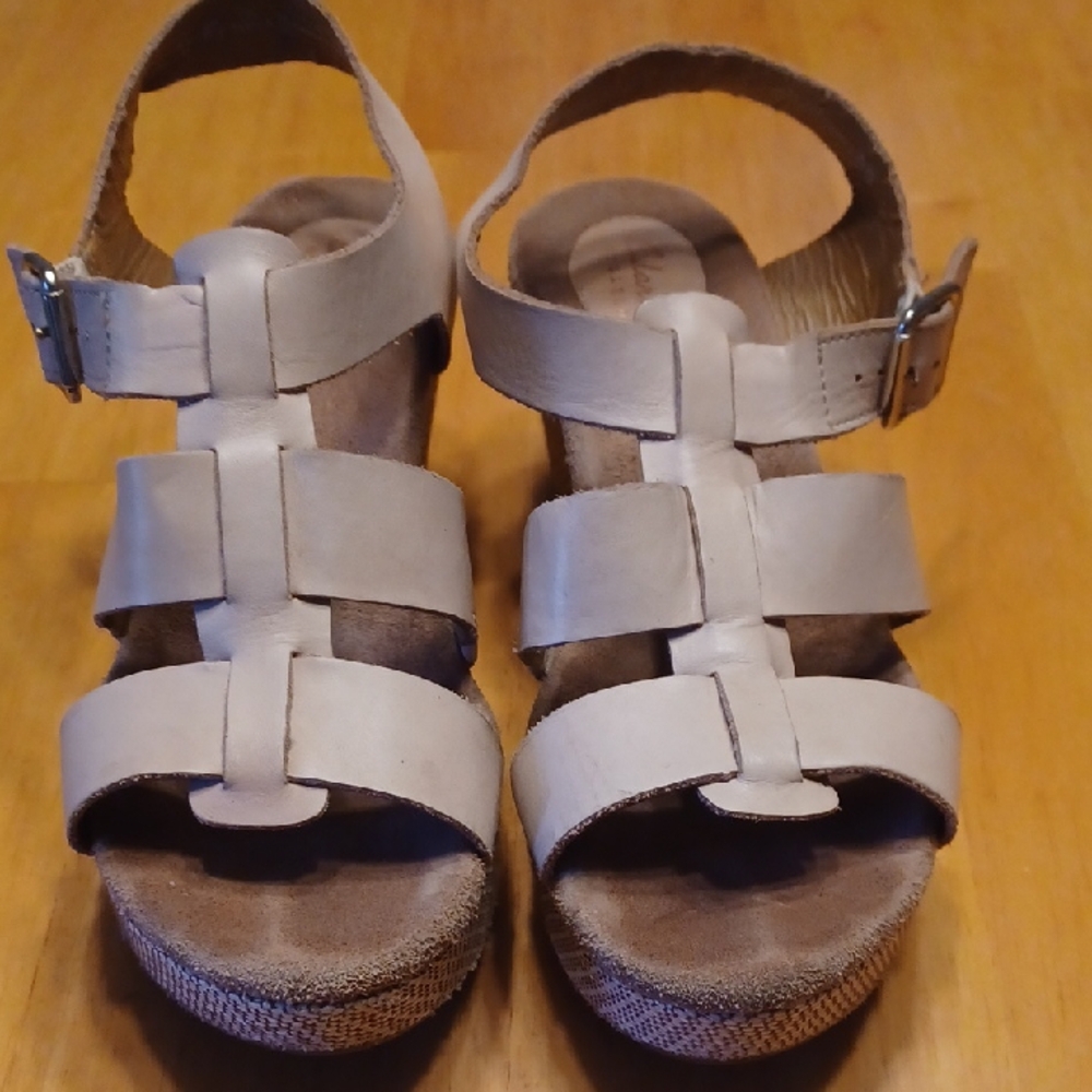 Women’s Neutral Leather Strappy Wedge Sandals